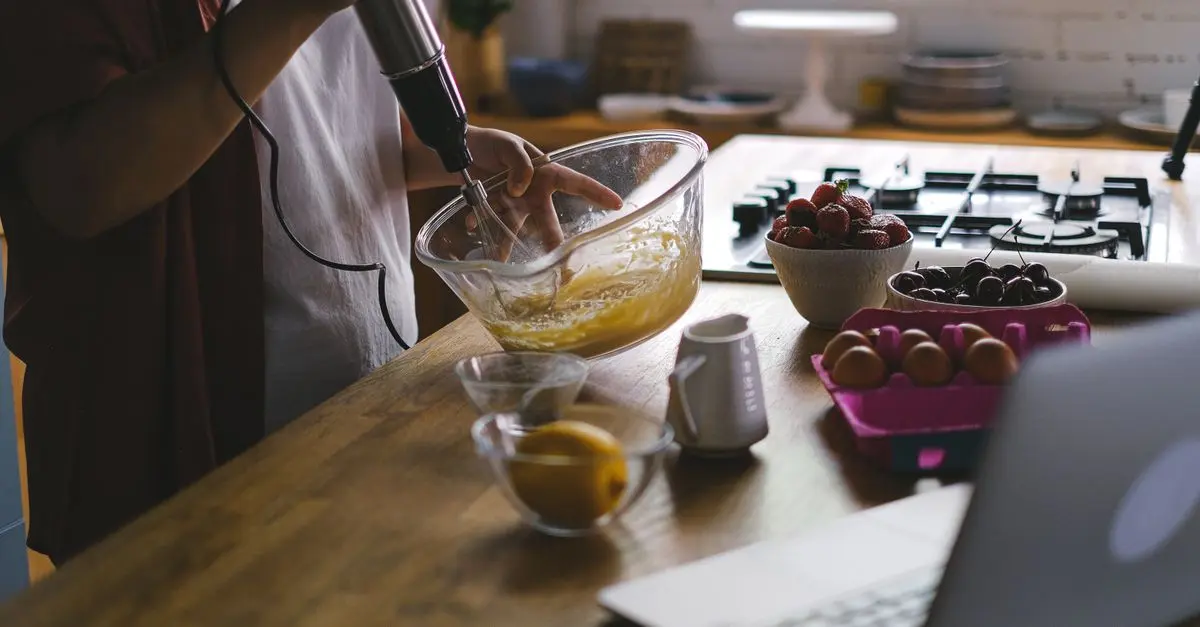 Best Hand Mixers for Effortless Baking